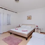 Zorka * Supetarska Draga